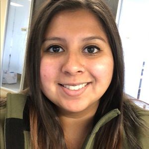 Meet your Posher, Candice